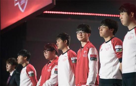 新赛季的西 新赛季的西