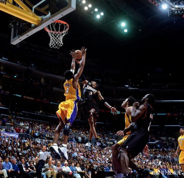 他的表现不 他的表现不